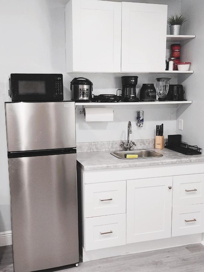 Cheerful Super Suite + 2 Queen + Sofa Bed Minutes From The Airport! Tampa Exterior photo